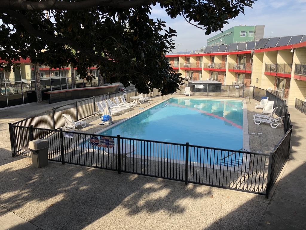 Econo Lodge Inn & Suites Oakland Airport Kültér fotó